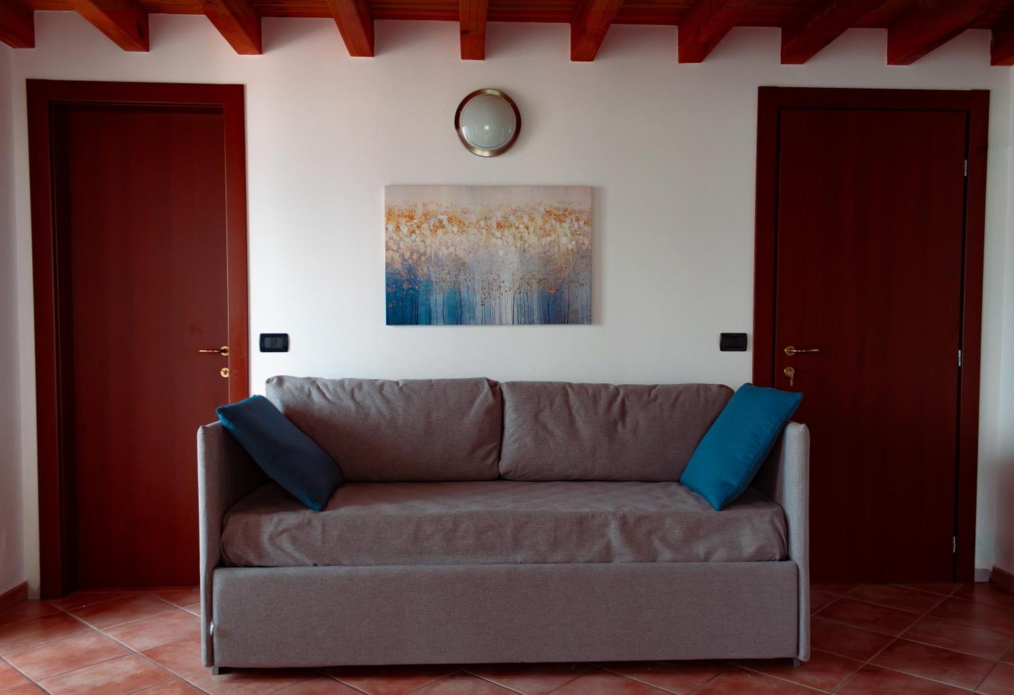 La Casa Sulla Roccia Hotel Pisogne Exterior photo